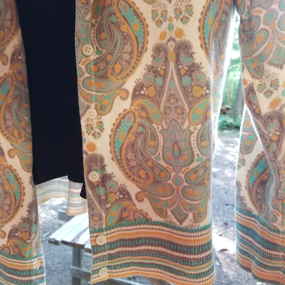 Zip Shirt & Button Sweater Merona Large Flower Pattern Banana republic Top Black - Picture 9 of 12